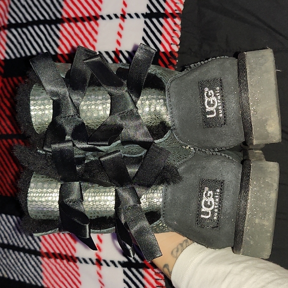 UGG BOOTS - Picture 6 of 7